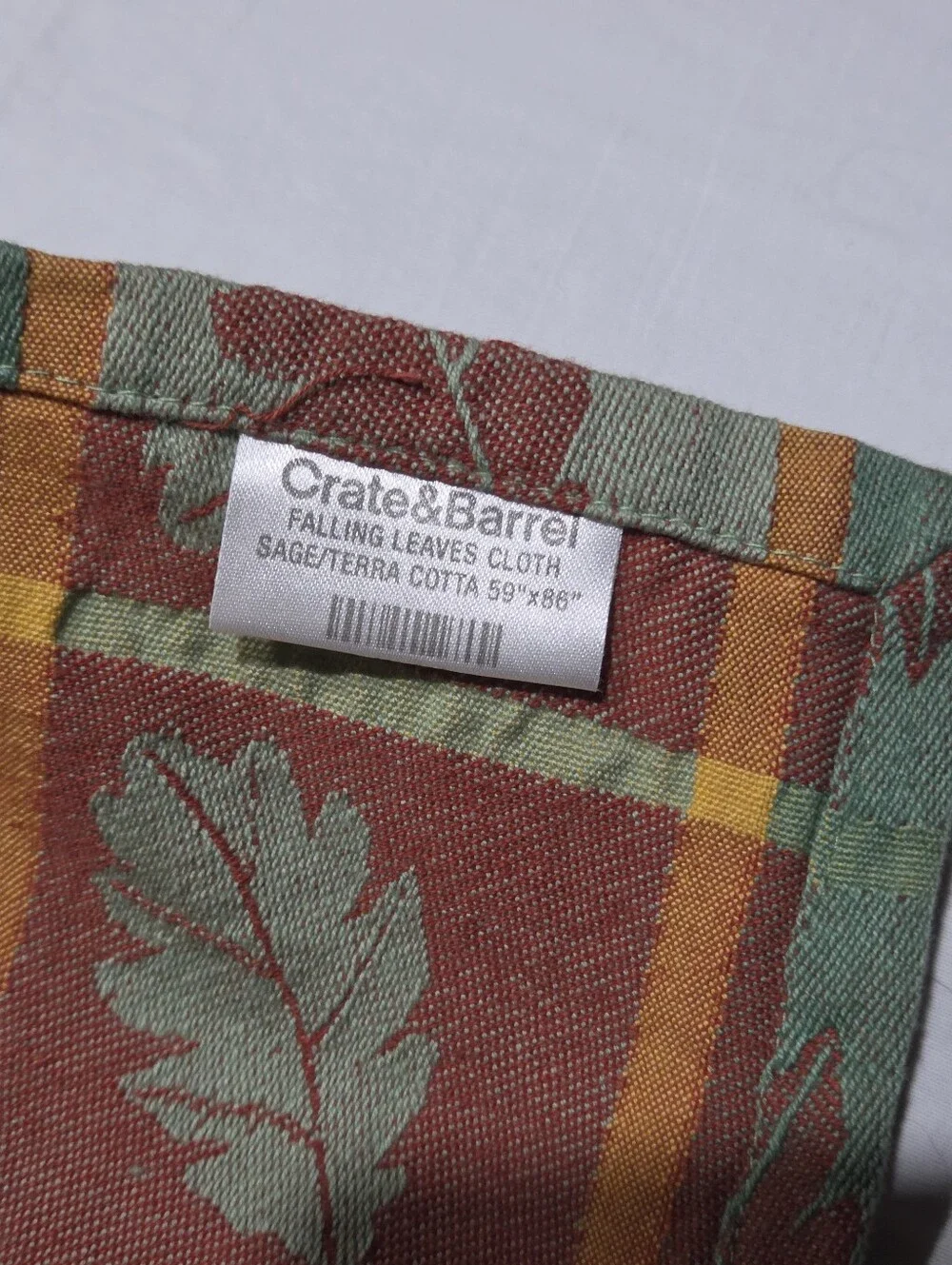Crate & Barrel Oak Leaf Earthy Woven Tablecloth 59